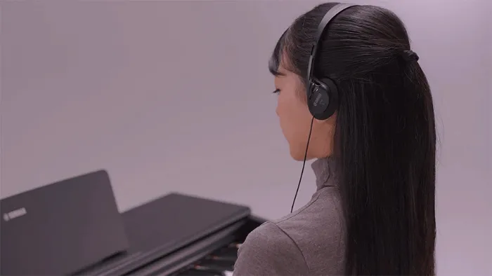 YAMAHA YDP-145R.png 445.png
