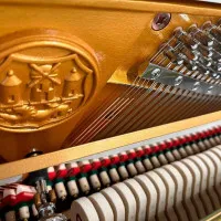 Ritmuller UP121RB(A112) Пианино акустическое, полированное, цвет белый Ritmuller UP121RB(A112) Пианино акустическое, полированное, цвет белый