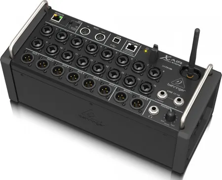 Behringer XR18 Микшер цифровой рэковый, 18 каналов, WiFi модуль