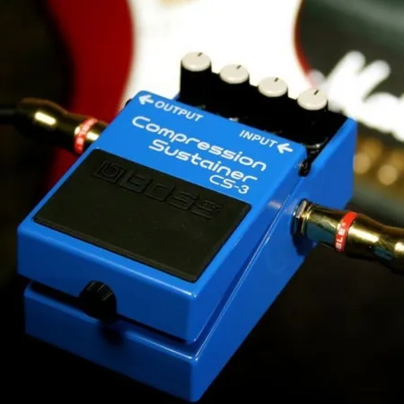 BOSS CS-3 Compression Sustainer Педаль эффектов для электрогитары