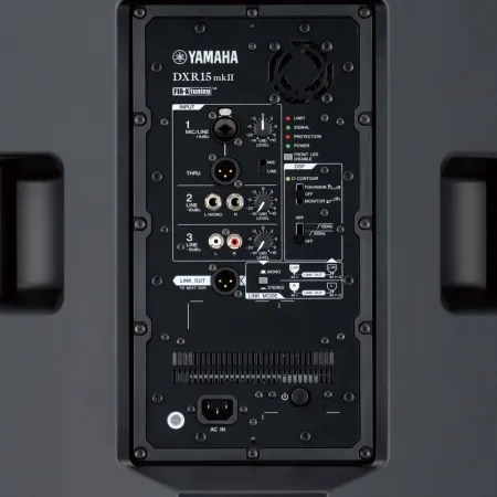 Yamaha DXR15mkII 4