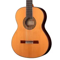 Alhambra 807-4P Classical Conservatory 4P Гитара классическая 4/4, фирменный чехол в комплекте