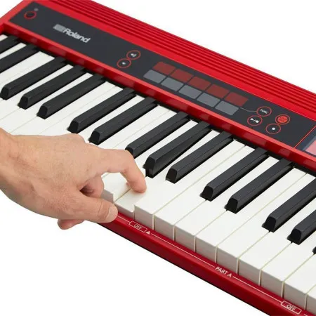 Roland GO:KEYS GO-61K Синтезатор, 61 клавиша, красный