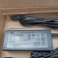 Yamaha PA-300 Блок питания для клавишных инструментов