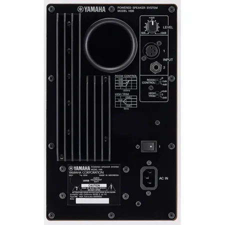 Yamaha HS8W 3