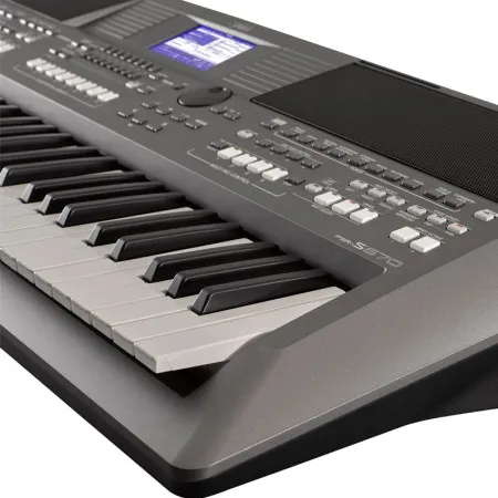 Синтезатор Yamaha PSR-S670