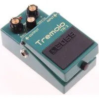 Педаль BOSS TR-2 Tremolo
