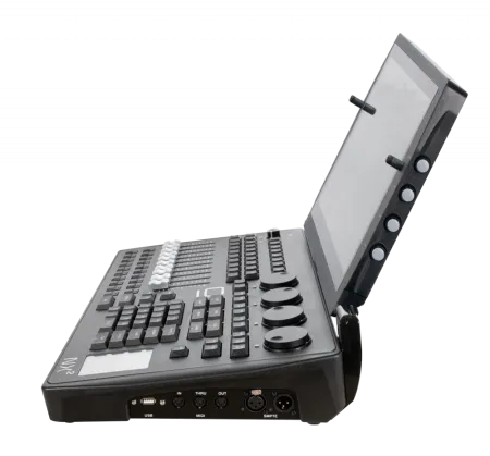 Световой пульт ONYX NX 2 от Obsidian Control Systems и Elation Professional