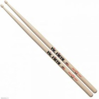 VIC FIRTH AJ2 Палочки барабанные 5A с удлиненным плечом, деревянный наконечник, орех