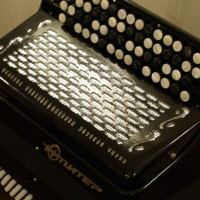 Баян «Юпитер-2Д» 46/61x44/80, 2-голосный, готово-выборный