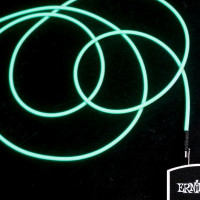 Ernie Ball 6436 Шнур гитарный Flex GLOW JACK1/4"(прямой) ⇔ JACK1/4"(прямой), 3м, светится в темноте
