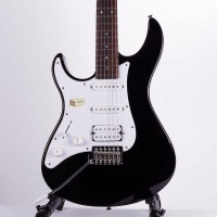 Yamaha PACIFICA 112JL BL электрогитара леворукая, SSH, цвет Black