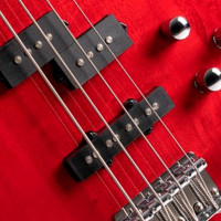 CORT Action Bass Plus TR Бас-гитара, 4 струны, цвет красный прозрачный